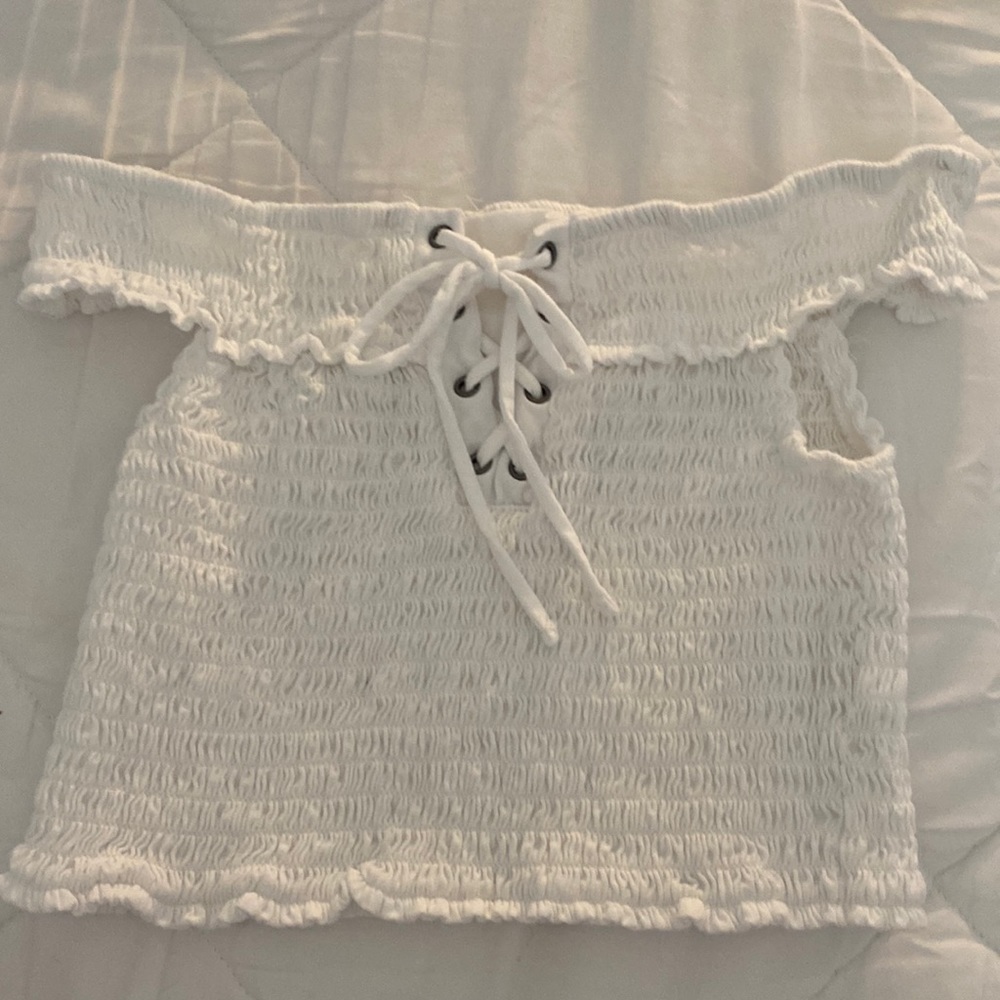 White string patterns summer shirt
